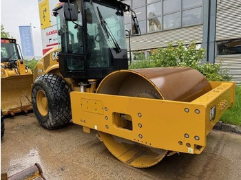 Compacteur CATERPILLAR CS66B