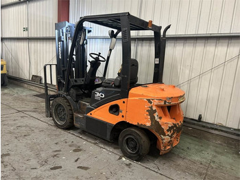 Chariot élévateur diesel Doosan D30S-5: photos 3