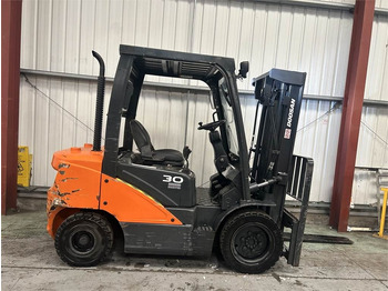Chariot élévateur diesel Doosan D30S-5: photos 5