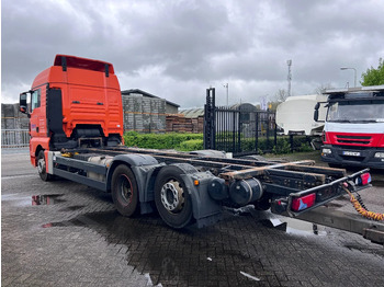 Camion porte-conteneur/ Caisse mobile MAN TGX 26.440 XLX 6X2 EURO 5 - BDF CHASSIS + RETARDER: photos 5
