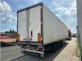Semi-remorque frigorifique Schmitz Cargobull SCB*S3B THERMO KING SLX300E 3 AXLE: photos 5 Semi-remorque frigorifique Schmitz Cargobull SCB*S3B THERMO KING SLX300E 3 AXLE: photos 5