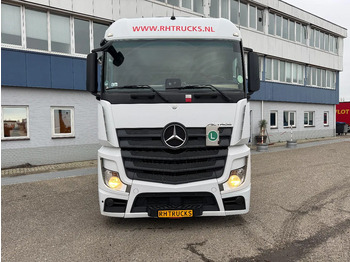 Mercedes-Benz Actros 1842 4X2 EURO 6 MEGA DOUBLE TANK - crédit-bail Mercedes-Benz Actros 1842 4X2 EURO 6 MEGA DOUBLE TANK: photos 2 Mercedes-Benz Actros 1842 4X2 EURO 6 MEGA DOUBLE TANK - crédit-bail Mercedes-Benz Actros 1842 4X2 EURO 6 MEGA DOUBLE TANK: photos 2