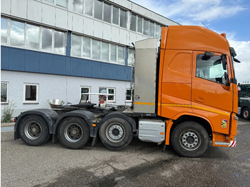 Tracteur routier Volvo FH 4 540, 8X4, 700410 KM, INTARDER TUV 12-02-2026: photos 4 Tracteur routier Volvo FH 4 540, 8X4, 700410 KM, INTARDER TUV 12-02-2026: photos 4