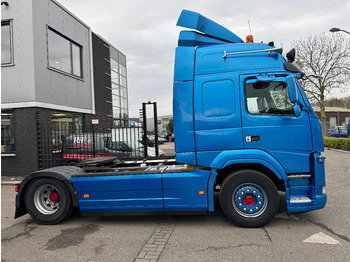 Tracteur routier Volvo FM 370 4X2 SPOILERS EURO 6 SKIRTS HOLLAND TRUCK: photos 4