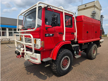 Camion de pompier RENAULT Midliner M 210