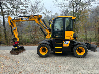 Pelle sur pneus JCB