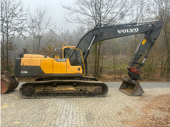 Pelle sur chenille Volvo EC 220 DL: photos 2