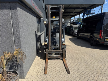 Chariot élévateur diesel Linde H25D: photos 4