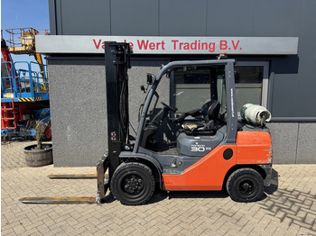 Chariot élévateur à gaz TOYOTA FGF 30