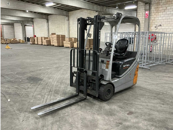 Chariot élévateur STILL RX20