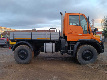 Camion UNIMOG - U 400 - TRUCK - 2001: photos 5 Camion UNIMOG - U 400 - TRUCK - 2001: photos 5