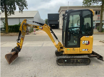 Mini pelle Caterpillar 301.6: photos 3