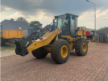 Chargeuse sur pneus CATERPILLAR 924H