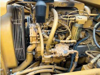 Compacteur à pneus Caterpillar PS 300C: photos 4