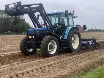 Tracteur agricole FORD