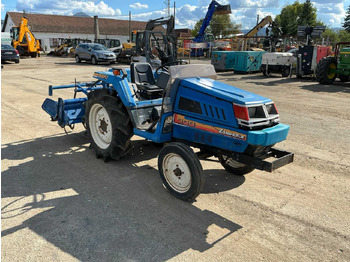 Tracteur agricole ISEKI
