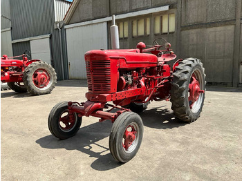 Tracteur agricole McCORMICK