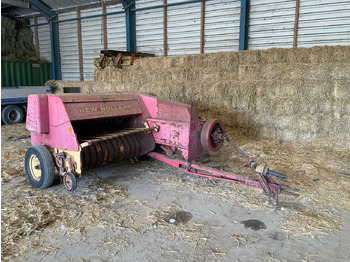 Presse à balles rondes NEW HOLLAND