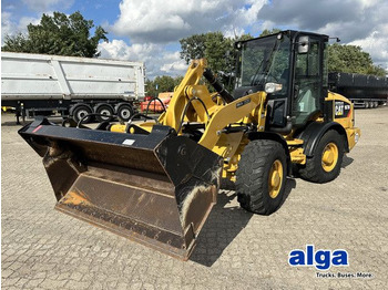 Chargeuse sur pneus CATERPILLAR