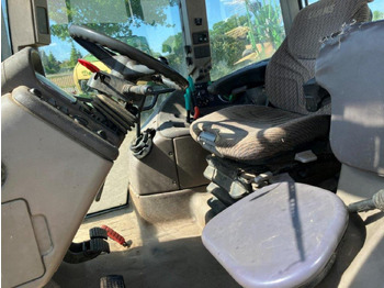 Tracteur agricole CLAAS Ares 696: photos 4