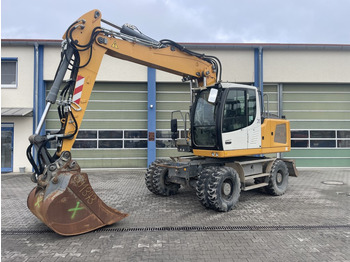 Pelle sur pneus LIEBHERR A 918