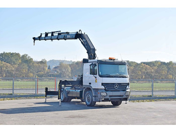 Tracteur routier Mercedes-Benz ACTROS 1844 * Sattelzugmaschine *HIAB 330-5/FUNK: photos 2