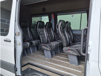 Utilitaire double cabine MERCEDES-BENZ