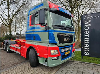 Camion ampliroll MAN TGX 26.560