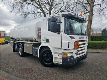 Camion citerne SCANIA P 420