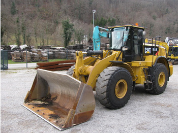 Chargeuse sur pneus CATERPILLAR 966K