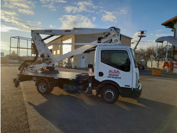 Camion avec nacelle OIL&STEEL