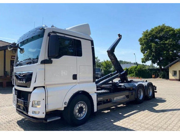 Camion ampliroll MAN TGX 26.440