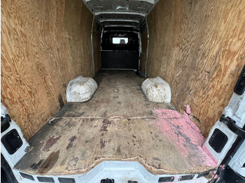 Fourgon grand volume RENAULT Master