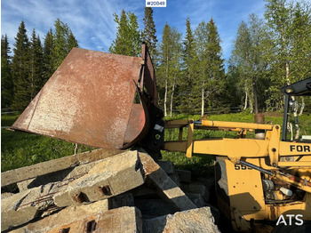 Tractopelle Ford 555 Traktorgraver m/ 2 frontskuffer og 2 graveskuffer: photos 4 Tractopelle Ford 555 Traktorgraver m/ 2 frontskuffer og 2 graveskuffer: photos 4