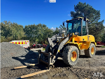 Chargeuse sur pneus VOLVO L30G