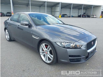 Voiture 2015 Jaguar XE: photos 4