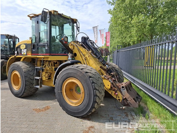 Chargeuse sur pneus CATERPILLAR 924G