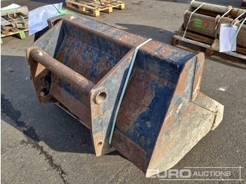 Godet Front Loading Bucket to suit Manitou: photos 3