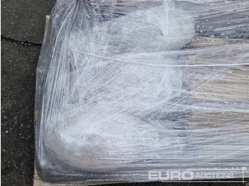 Matériel de chantier Pallet of Fluorescent Tubes: photos 3