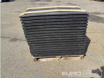 Matériel de chantier Pallet of Plastic Connectable Road Plates, 1200x800x28mm, 22kg per Plate (35 of): photos 3