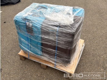 Matériel de chantier Unused Pallet of Suitcase (6 of): photos 2