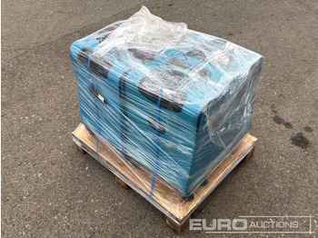 Matériel de chantier Unused Pallet of Suitcase (6 of): photos 4
