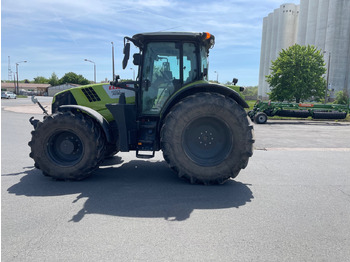 Tracteur agricole CLAAS Arion 660