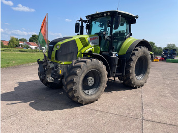 Tracteur agricole CLAAS Axion 870