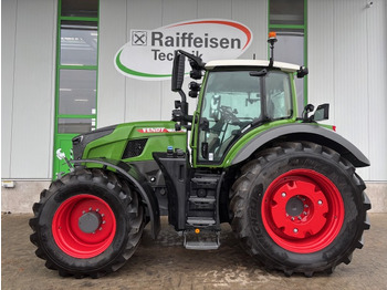 Tracteur agricole FENDT 724 Vario
