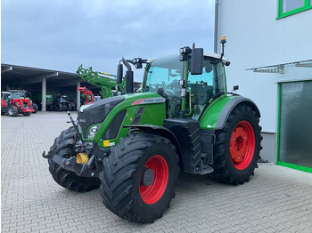 Tracteur agricole FENDT 724 Vario