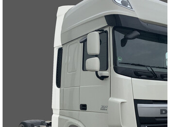 Aérodynamique/ Spoilers DAF XF 106