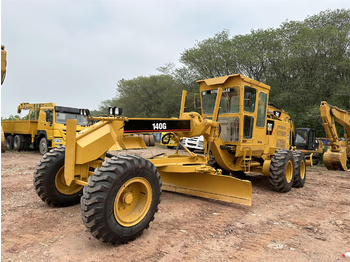 Niveleuse CATERPILLAR 140G