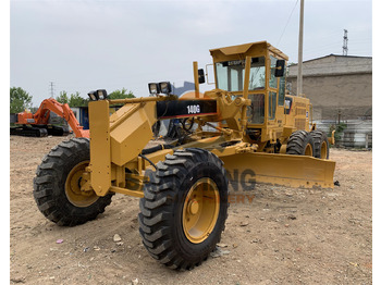 Niveleuse CATERPILLAR 140G