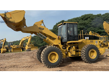 Chargeuse sur pneus CATERPILLAR 966F: photos 3